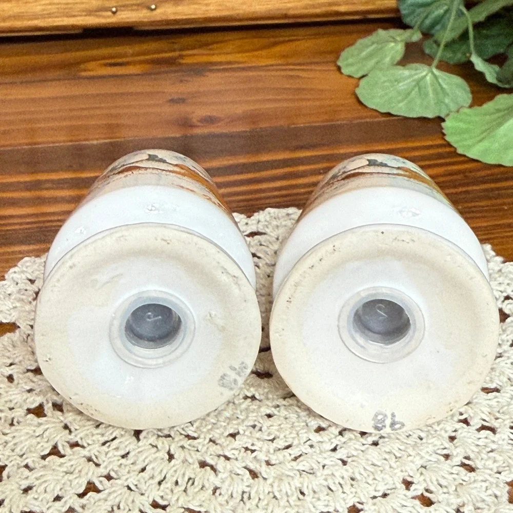 ER Salt and Pepper Shakers White Good Sanibel Island Beach Starfish